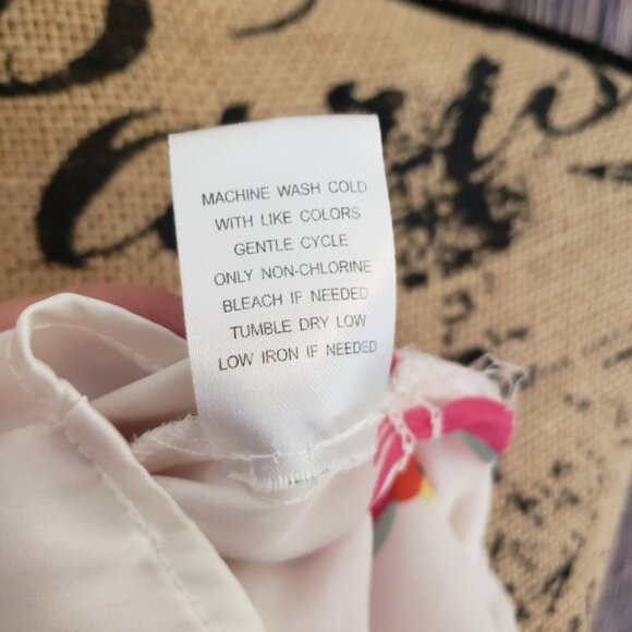 Beautiful, Fun Daniel Rainn Bird Shirt - Picture 9 of 9